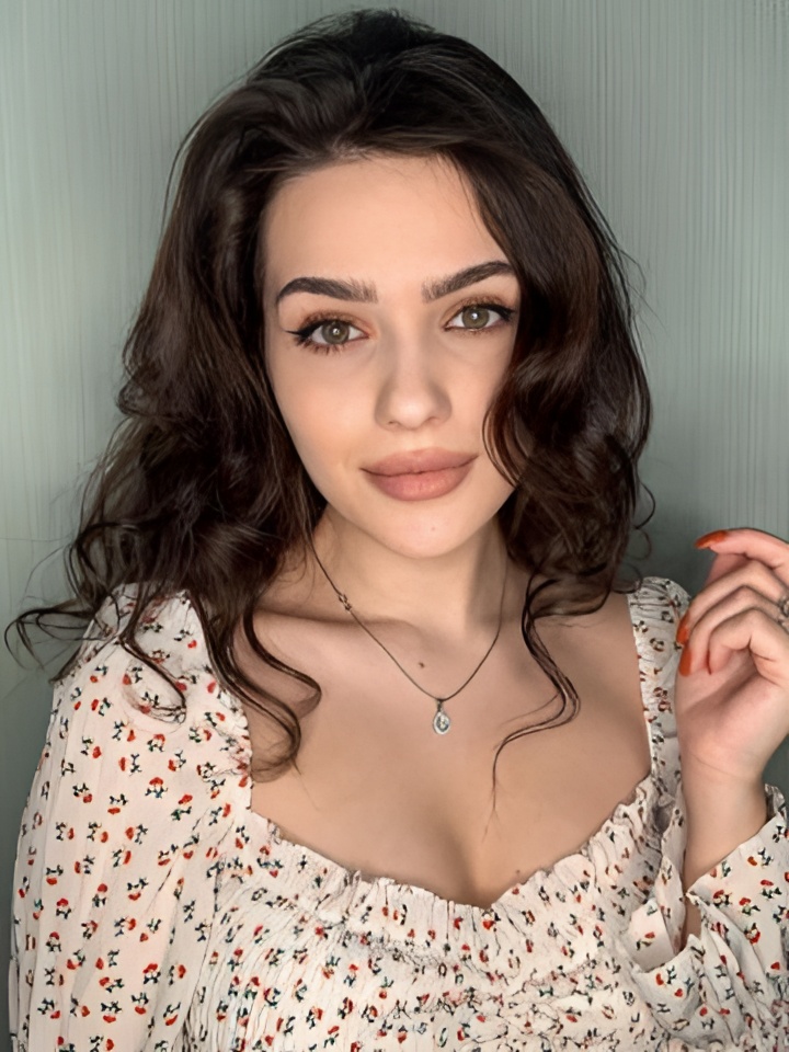 Индивидуалка Полина, доступна для личного знакомства от 2500 руб